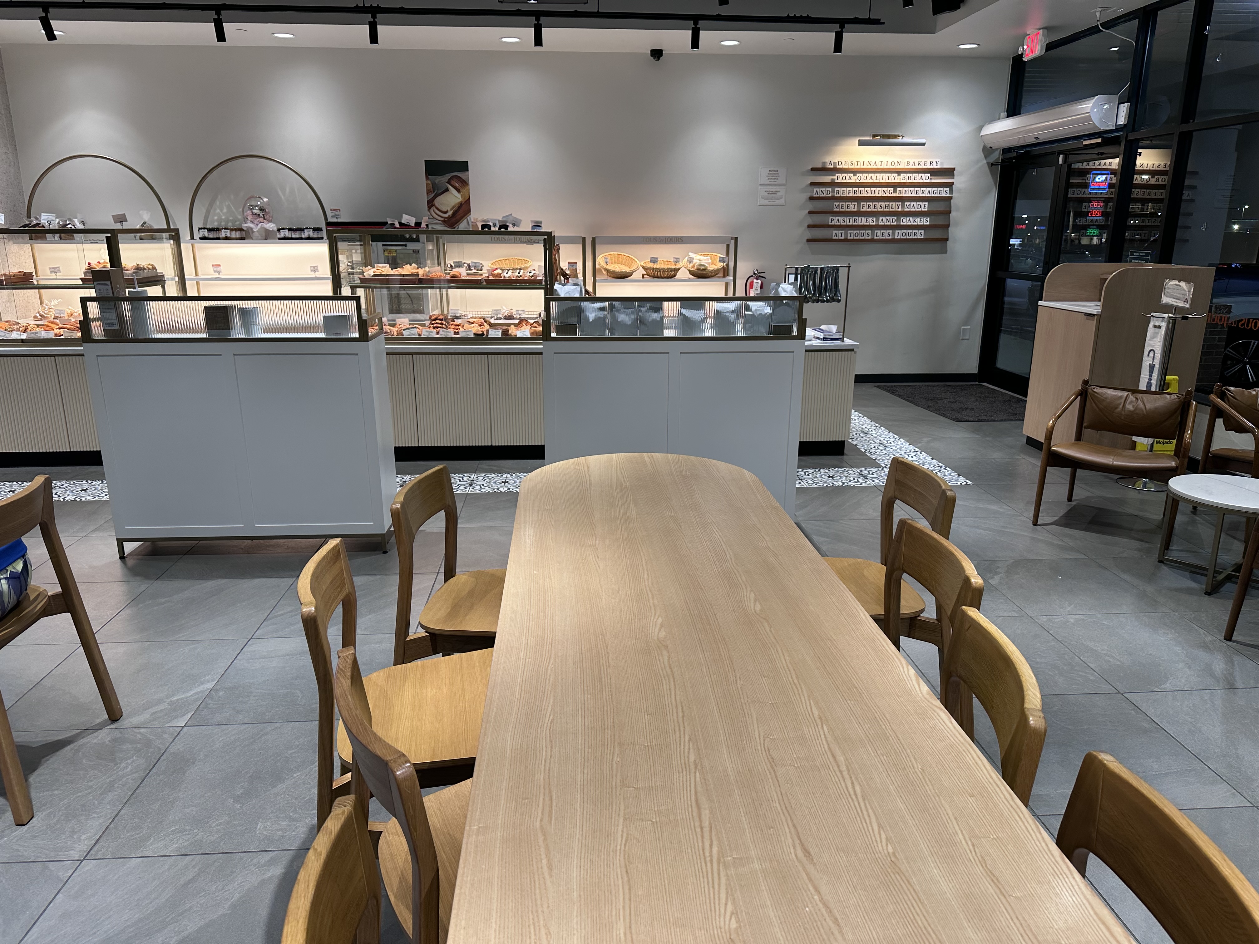 Tous les Jours Bakery & Cafe Frederick photo 2