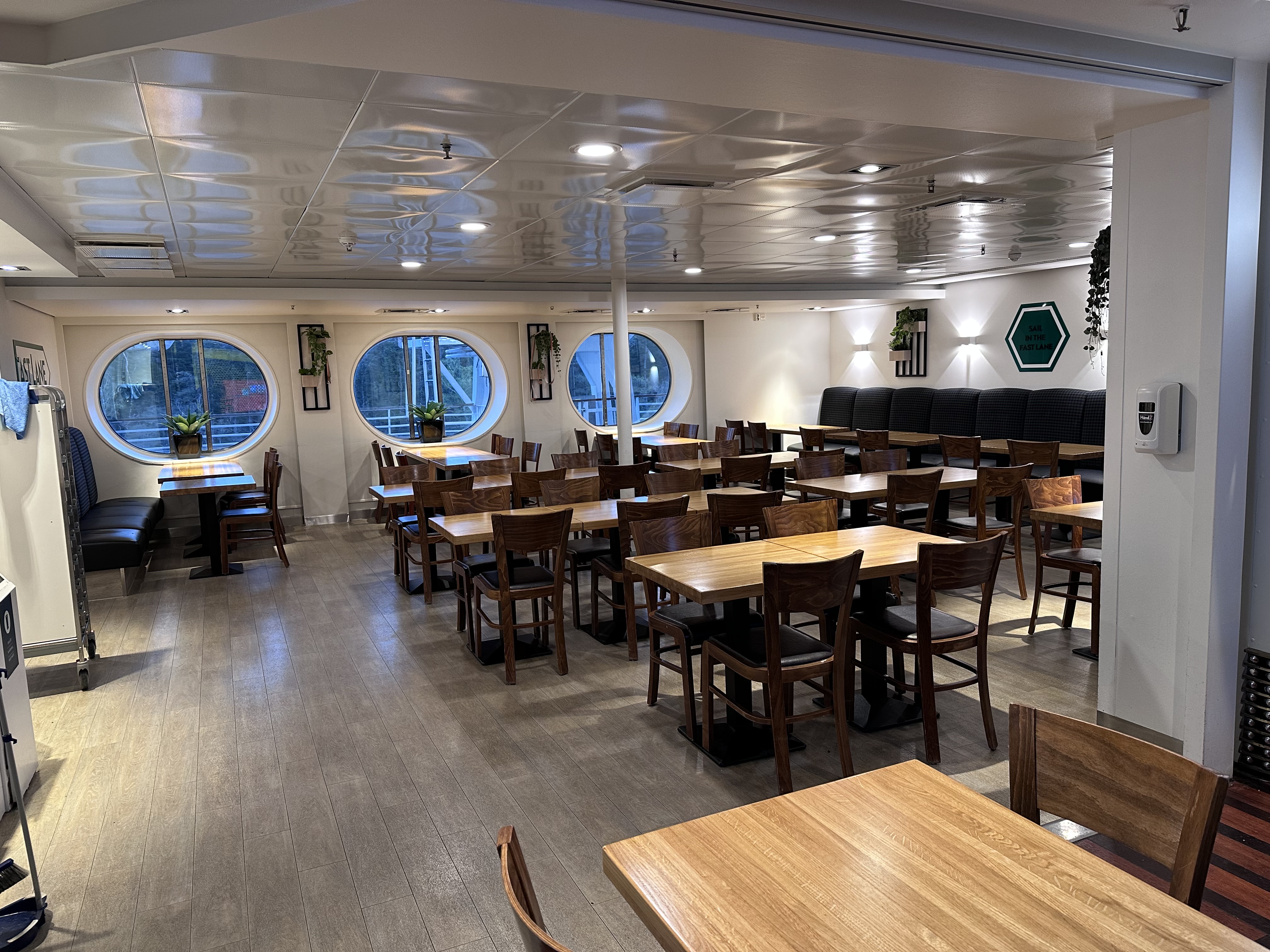 Fast Lane At Silja Symphony photo 4