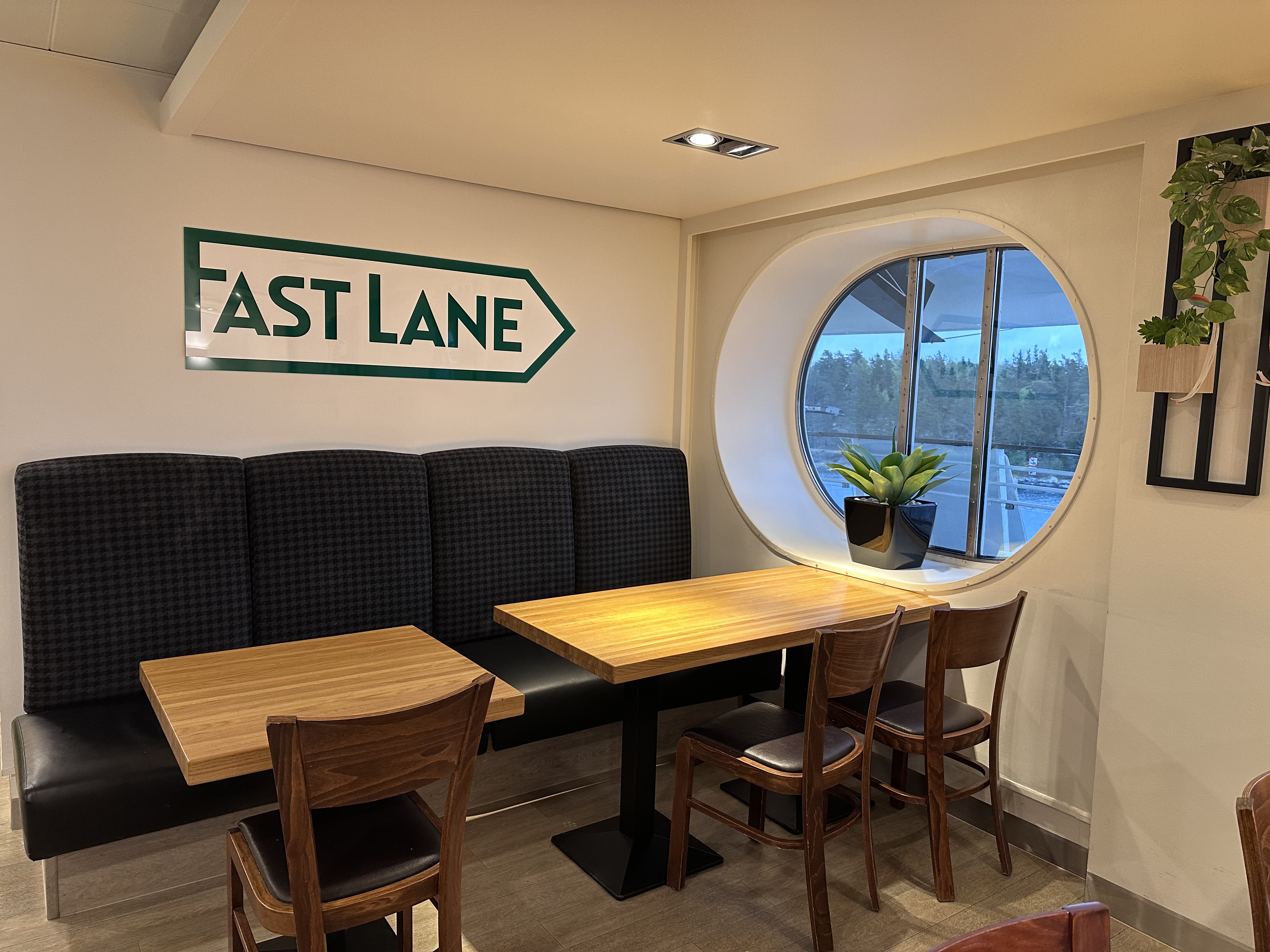 Fast Lane At Silja Symphony photo 2